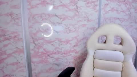 Snapshot of little_doll_4u chatting on June 12, 10:14 am ANNI online show from June 12, 10:14 am