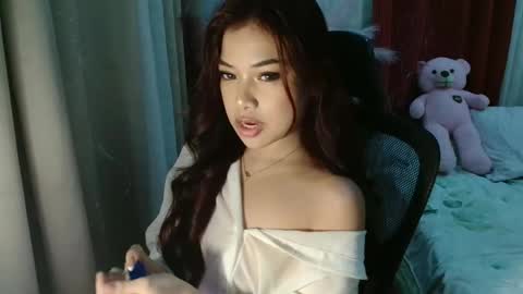 Snapshot of little_jessica17 chatting on April 12, 6:46 pm JELYAN online show from April 12, 6:46 pm