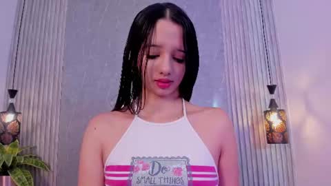 Snapshot of little_melody1 chatting on July 16, 11:49 am little_melody1 online show from July 16, 11:49 am