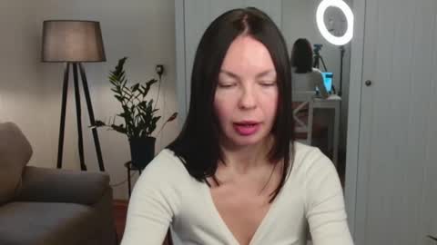 Snapshot of little_nicole_ chatting on November 11, 12:05 pm Nicole online show from November 11, 12:05 pm