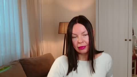 Snapshot of little_nicole_ chatting on December 15, 1:15 pm Nicole online show from December 15, 1:15 pm