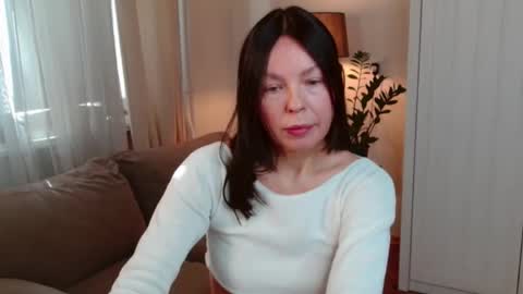 Snapshot of little_nicole_ chatting on February 20, 11:00 am Nicole online show from February 20, 11:00 am