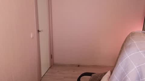 little_pretty_woman online show from September 25, 5:16 pm