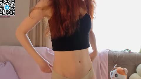 Snapshot of little_red_rosy chatting on June 30, 4:35 am Rosy online show from June 30, 4:35 am