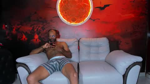 Snapshot of little_show_sexy chatting on February 16, 5:47 am little_show_sexy online show from February 16, 5:47 am