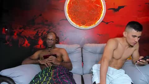 Snapshot of little_show_sexy chatting on February 20, 5:37 am little_show_sexy online show from February 20, 5:37 am