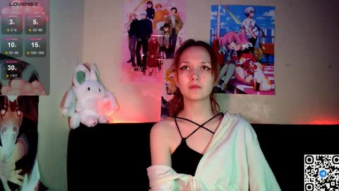 Snapshot of little_sugar_queen chatting on February 16, 2:46 pm Akin online show from February 16, 2:46 pm