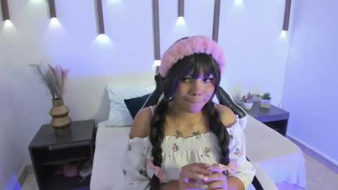 Snapshot of little_sumi chatting on April 26, 2:20 am S U M I online show from April 26, 2:20 am