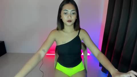 shine online show from March 22, 12:30 pm