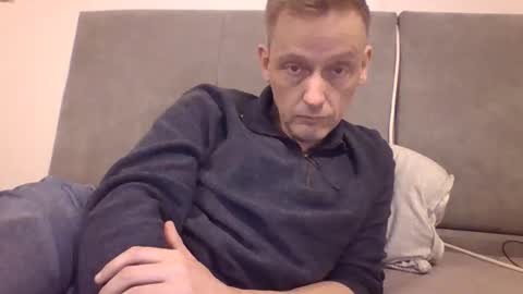 Snapshot of little_willy82 chatting on March 21, 9:14 am Willy online show from March 21, 9:14 am