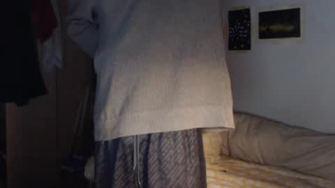 littlealien7 online show from September 12, 11:32 am