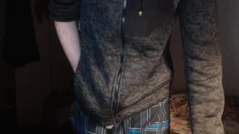 littlealien7 online show from April 23, 6:54 pm