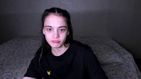 Snapshot of littleashleyy chatting on December 22, 4:17 pm littleashleyy online show from December 22, 4:17 pm