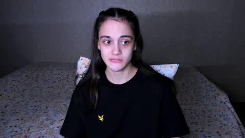 Snapshot of littleashleyy chatting on December 22, 7:21 pm littleashleyy online show from December 22, 7:21 pm