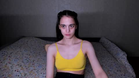 Snapshot of littleashleyy chatting on December 26, 8:00 pm littleashleyy online show from December 26, 8:00 pm