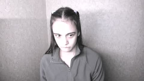 Snapshot of littleashleyy chatting on December 28, 6:29 pm littleashleyy online show from December 28, 6:29 pm