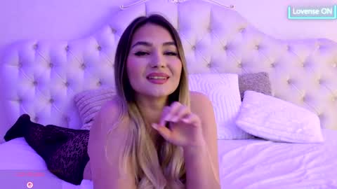 Snapshot of littleblondbunny chatting on March 2, 7:15 am littleblondbunny online show from March 2, 7:15 am