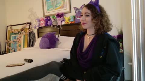 littledeathtrap online show from February 28, 9:49 pm