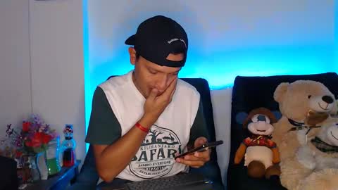 Manu online show from February 9, 2:48 am