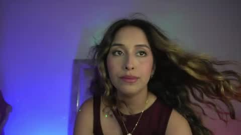 Snapshot of littlee_emma_ chatting on July 15, 1:11 am littlee_emma_ online show from July 15, 1:11 am