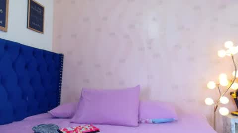 Snapshot of littleebonymommy chatting on June 19, 7:50 pm Tania online show from June 19, 7:50 pm
