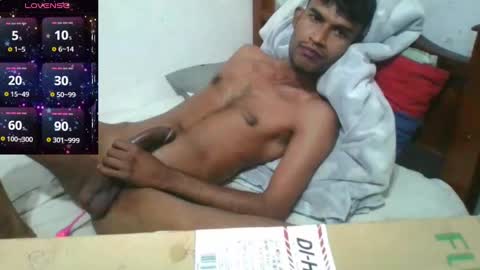 Snapshot of littlefuckomg chatting on December 6, 9:57 pm shan online show from December 6, 9:57 pm