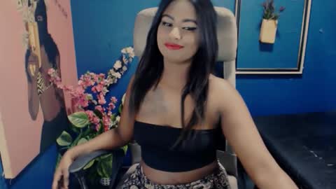 Snapshot of littleindianmilf chatting on September 17, 9:44 am littleindianmilf online show from September 17, 9:44 am