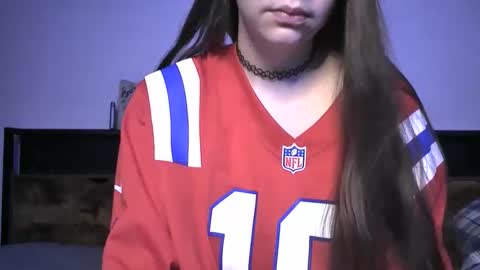 Snapshot of littlejessielov chatting on December 22, 7:27 am Jessie online show from December 22, 7:27 am