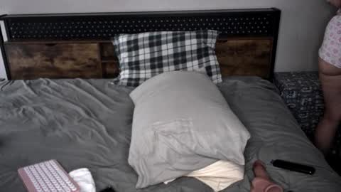 Snapshot of littlejessielov chatting on March 1, 9:17 pm Jessie online show from March 1, 9:17 pm