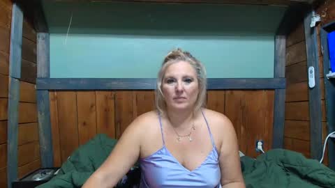 lisanixs online show from October 7, 4:20 am