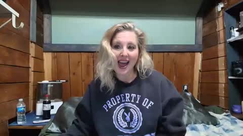 lisanixs online show from March 23, 3:05 pm