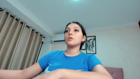 Sarahs Room online show from March 5, 12:05 am