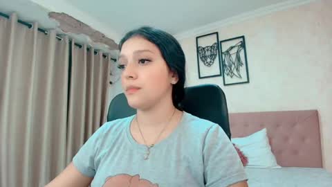 Sarahs Room online show from April 14, 12:27 am