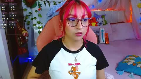 Snapshot of littlerouse_ chatting on May 9, 9:58 am Ruby Rouse online show from May 9, 9:58 am