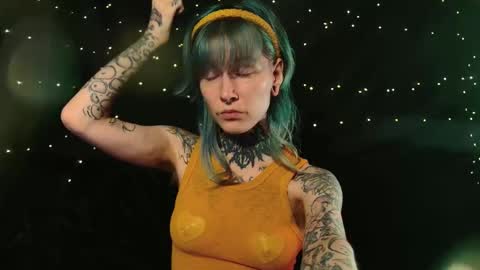 Niki  free tg channel with some photos gifs and info about streams  online show from December 4, 11:52 am