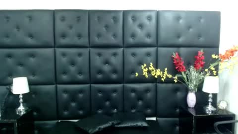 littletommy01 online show from February 14, 8:31 am