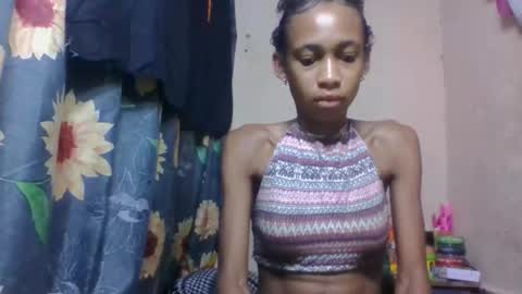 Snapshot of littleyanah chatting on April 19, 1:38 am yanah online show from April 19, 1:38 am