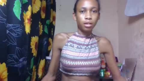 Snapshot of littleyanah chatting on April 26, 7:06 am yanah online show from April 26, 7:06 am