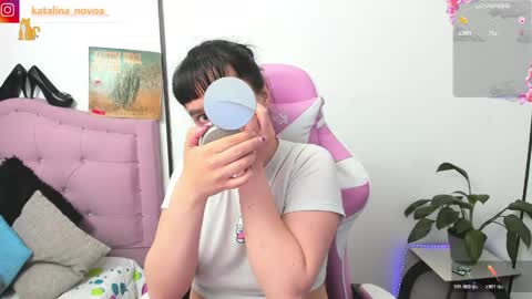 Snapshot of liv_rosse chatting on May 31, 2:20 am Katalina Novoa. online show from May 31, 2:20 am
