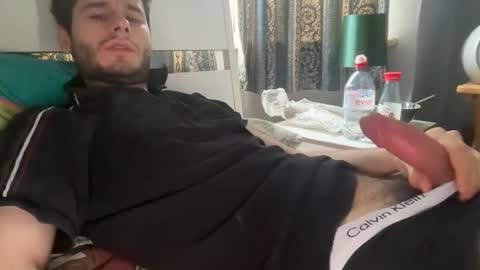 Snapshot of livefantesy4 chatting on February 1, 10:25 am livefantesy4 online show from February 1, 10:25 am