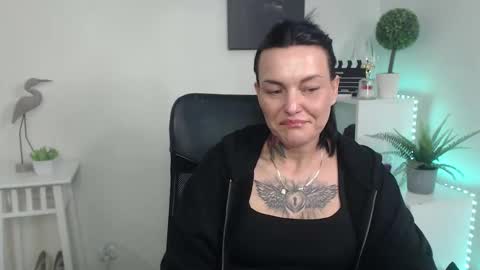 Snapshot of liviadreams chatting on March 9, 7:34 am Livia online show from March 9, 7:34 am