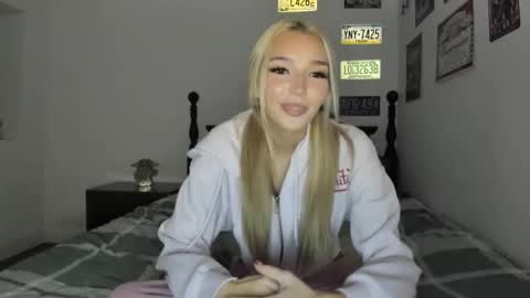 Livvy online show from May 5, 5:04 am