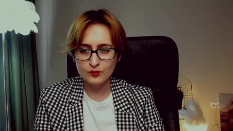 LixeLuna online show from May 21, 6:31 am