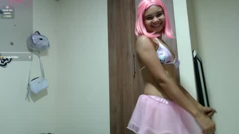 Snapshot of liz7skinny chatting on June 10, 11:03 pm Liz7skinny online show from June 10, 11:03 pm