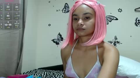 Snapshot of liz7skinny chatting on June 21, 8:22 pm Liz7skinny online show from June 21, 8:22 pm
