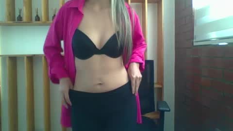 liz_28 online show from October 3, 3:42 pm