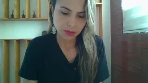 liz_28 online show from October 10, 4:50 pm
