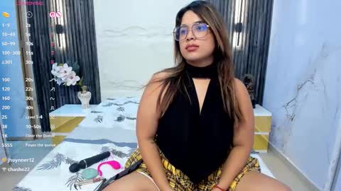 Snapshot of liz_ariza4u chatting on February 28, 3:13 pm online show from February 28, 3:13 pm