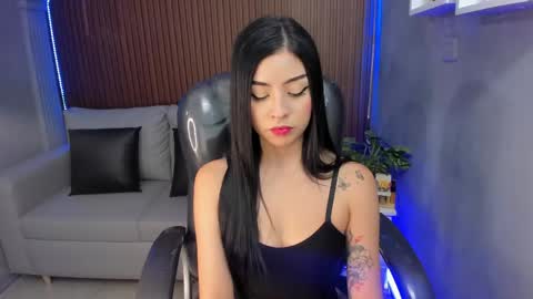 Snapshot of liz_bohemia chatting on April 16, 10:45 pm LIZ online show from April 16, 10:45 pm