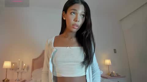 Snapshot of liz_grant chatting on February 23, 9:56 pm Liz Grant online show from February 23, 9:56 pm